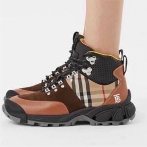 Burberry Multicolor Leather and Suede Tor Hiking Boots Size 9